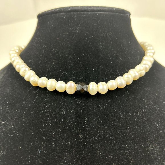 Suzanne Kalan  Sterling Silver .925 U.S.A Pearl Jet Bead Necklace 15" in Length - Picture 6 of 9